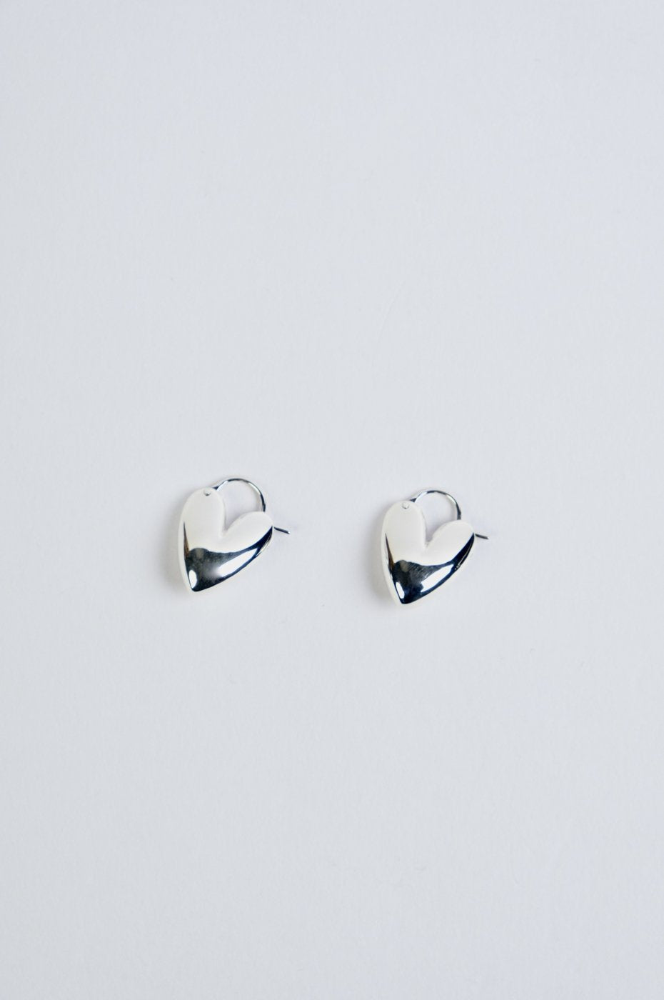 連休sale R.ALAGAN TINY PUFFY HEART HOOPS R.ALAGAN/TINY PUFFY HEART HOOPS(SILVER)