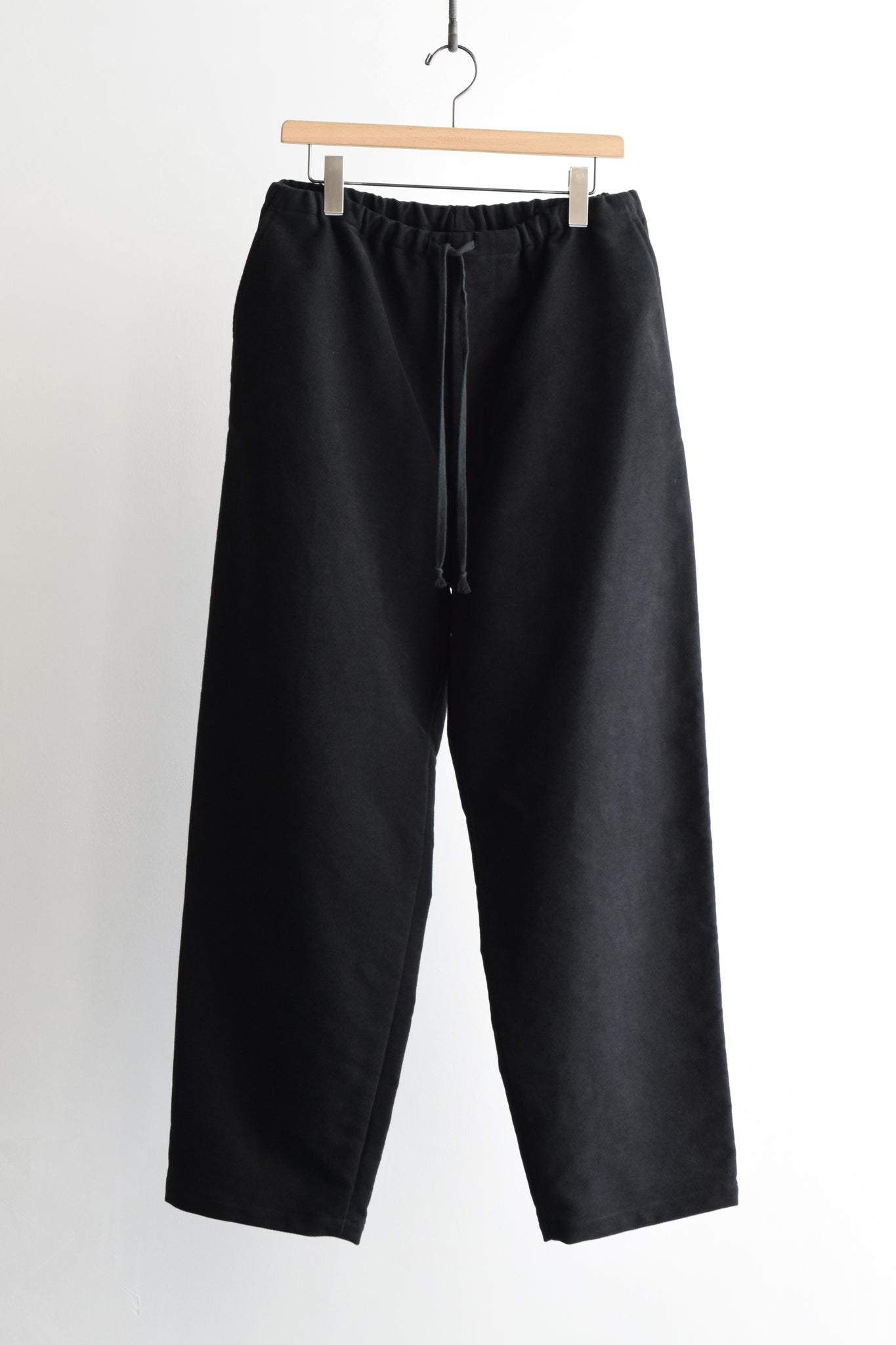 COMOLI "Moleskin Drawstring Pants / BLACK"