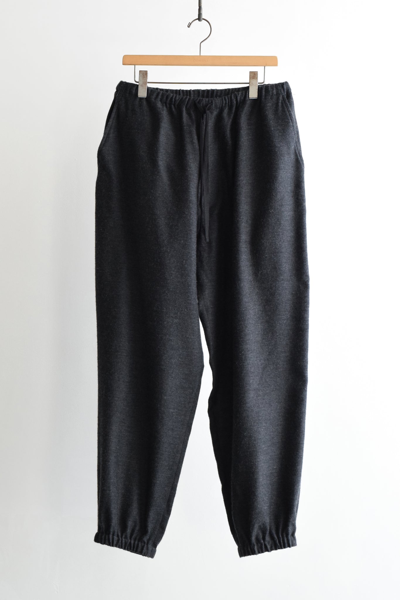 COMOLI "Cashmere and Silk Drawstring Pants/Charcoal"