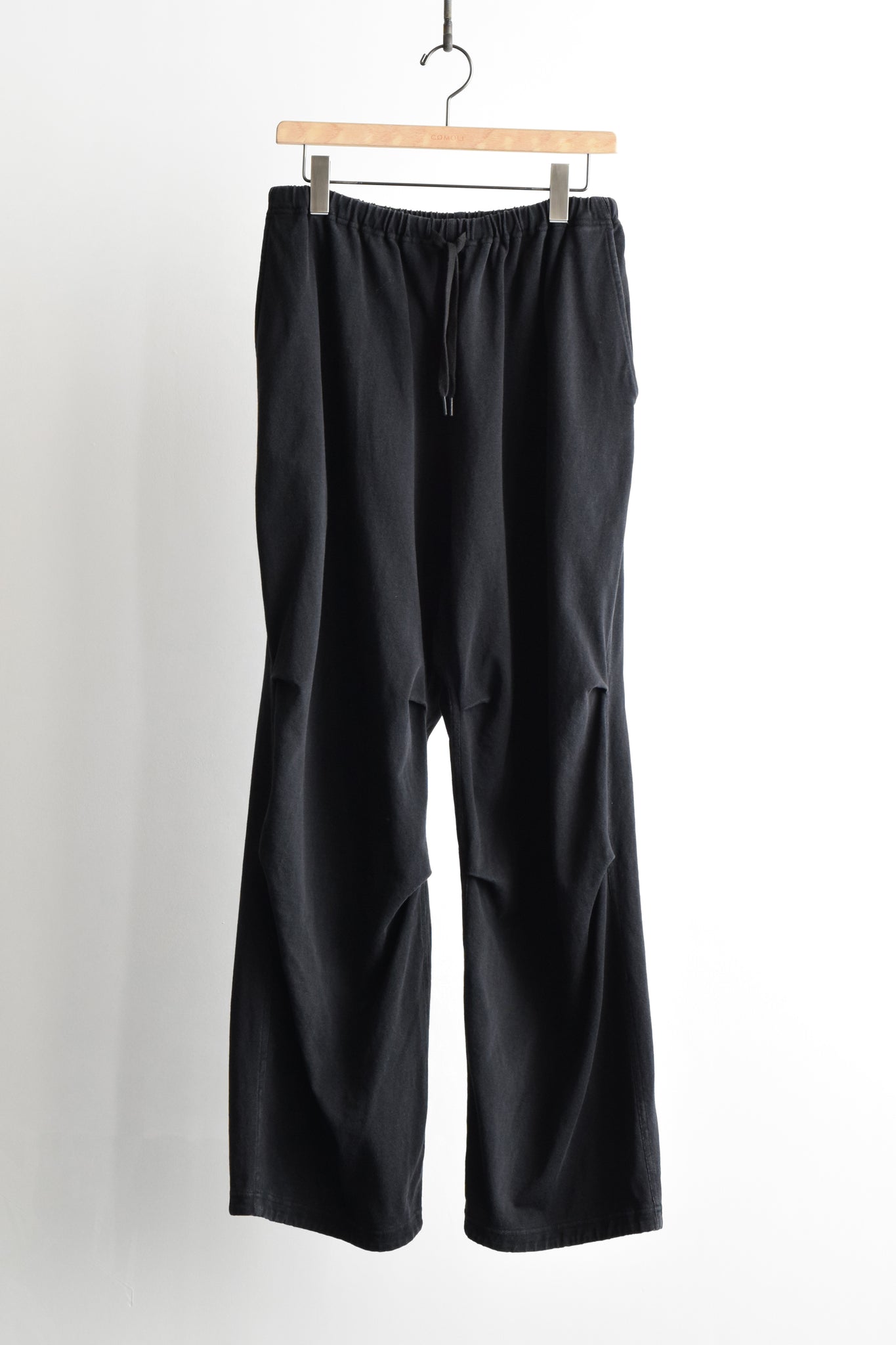 COMOLI "Cotton Jersey Knee-Tuck Pants/BLACK"