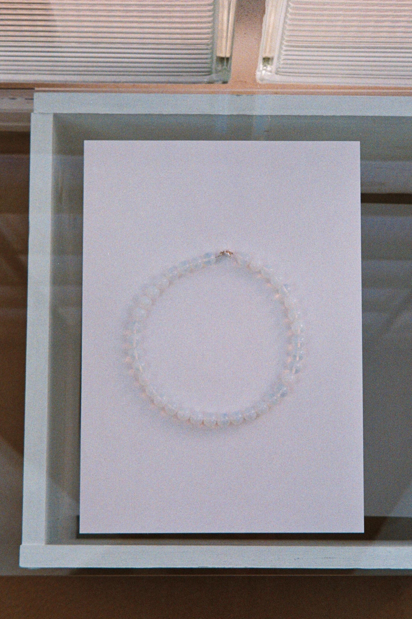 Sisi Joia "MARIE NECKLACE / OPALINE WHITE"