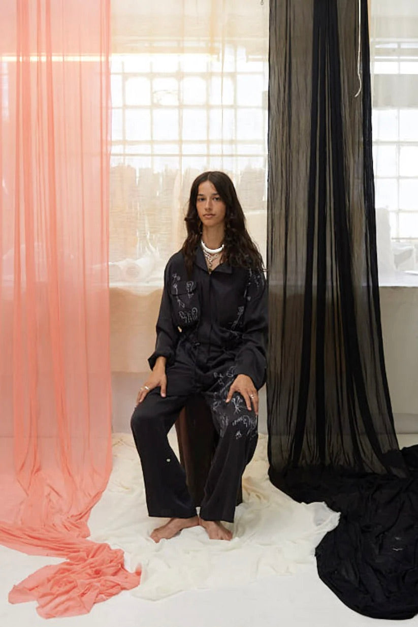 WONDEROUN "WORKSUIT W / DRAW STRING / PEARLS / SNAKE O&C DRAWING / BLACK"