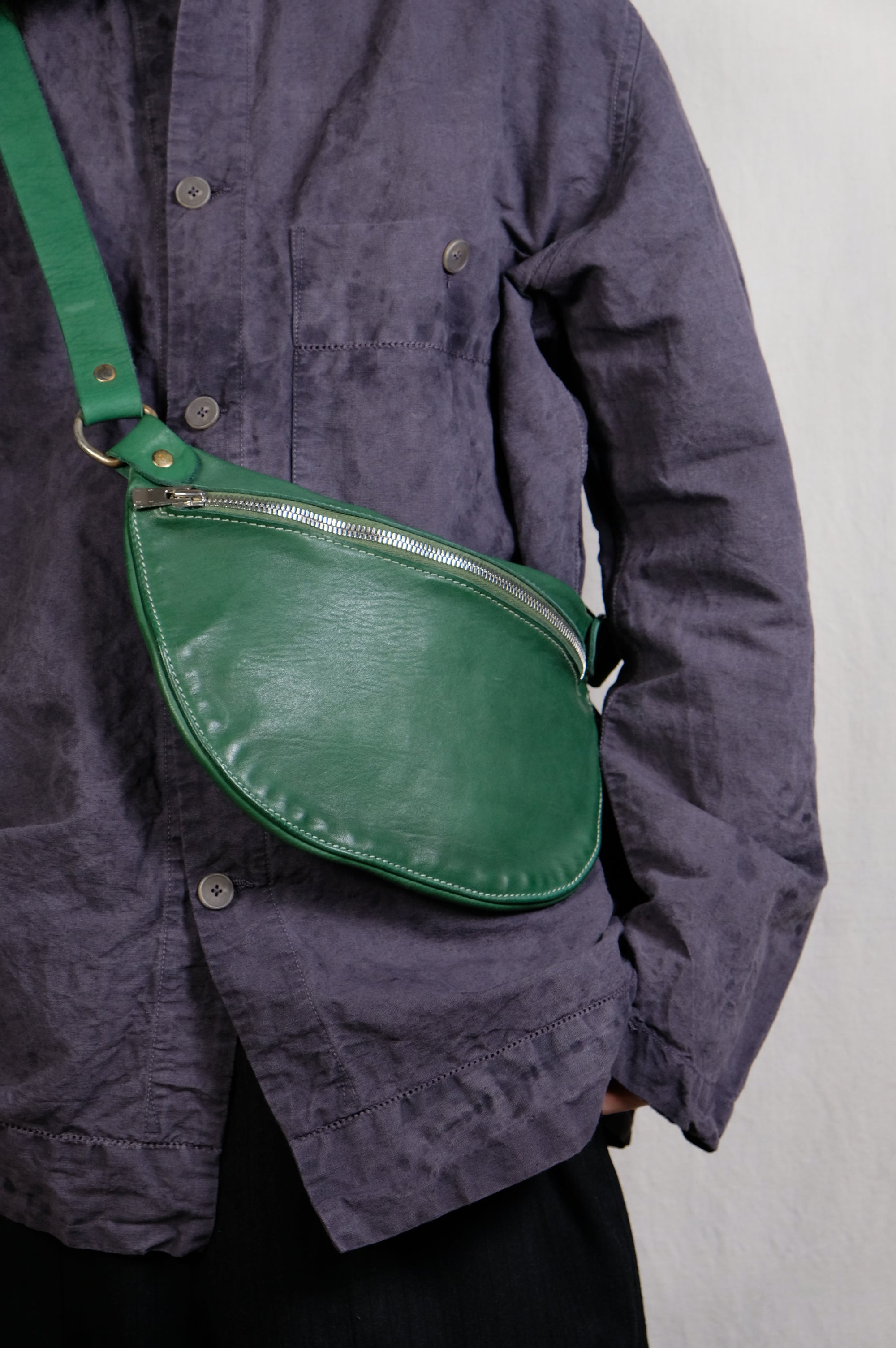 GUIDI “Q100 SOFT HORSE FULL GRAIN BELT BAG / GREEN” – LOCALERS