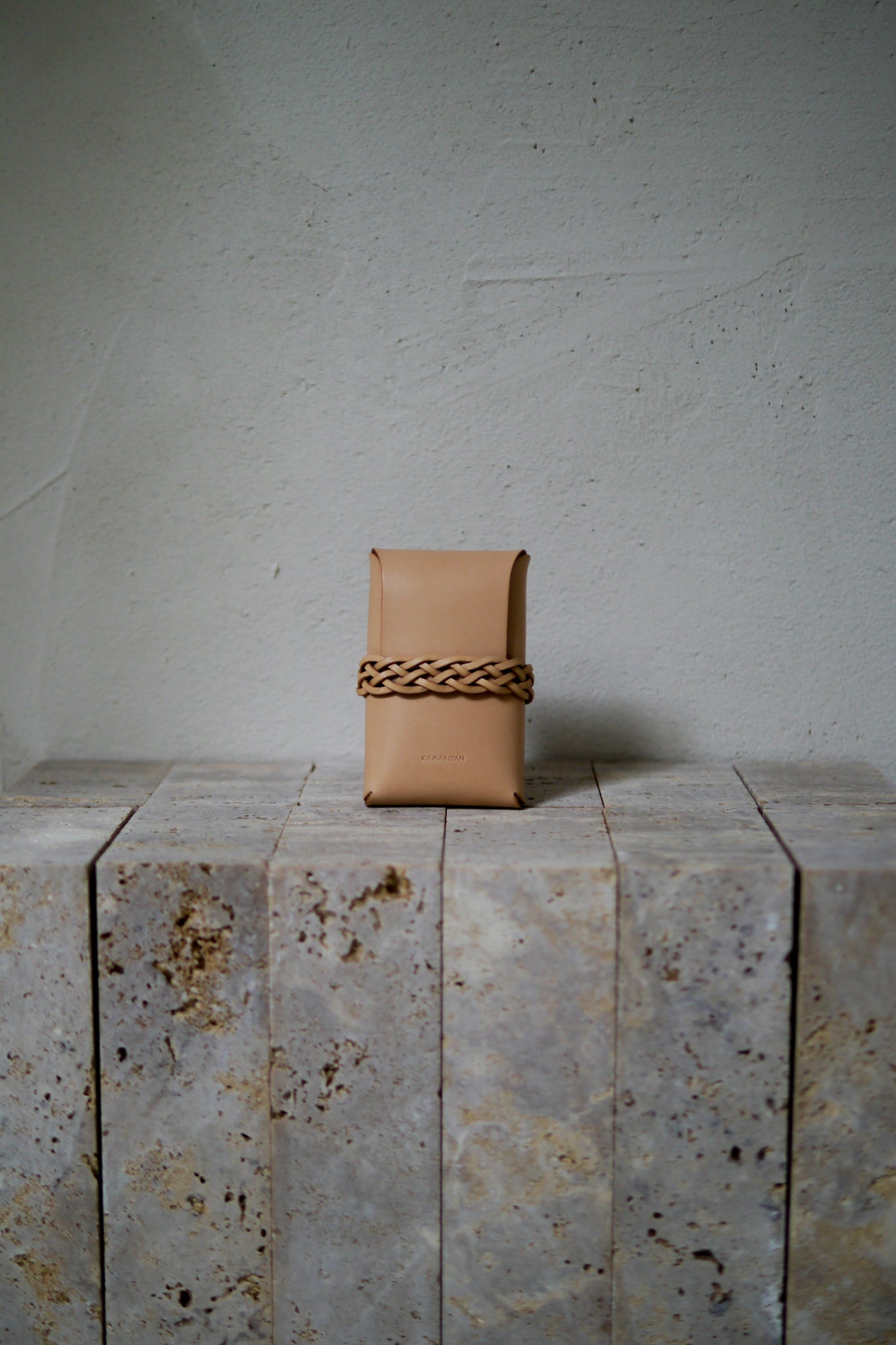 KAMARO'AN "WOVEN CARD CASE / NATURAL"