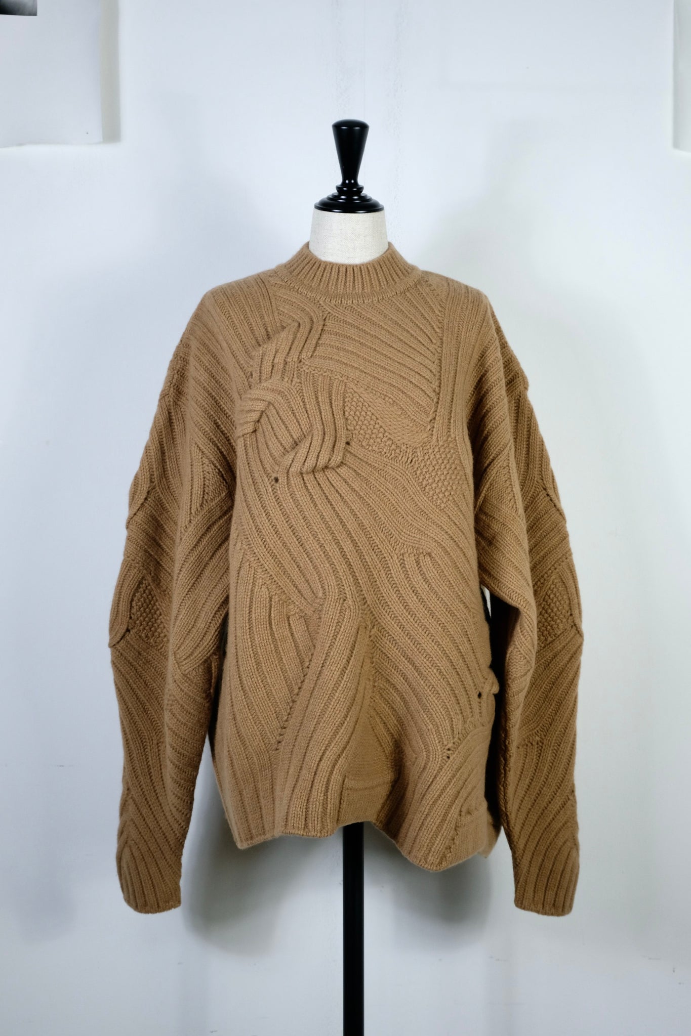 Mame Kurogouchi "BASKET MOTIF CABLE STITCH KNITTED PULLOVER"
