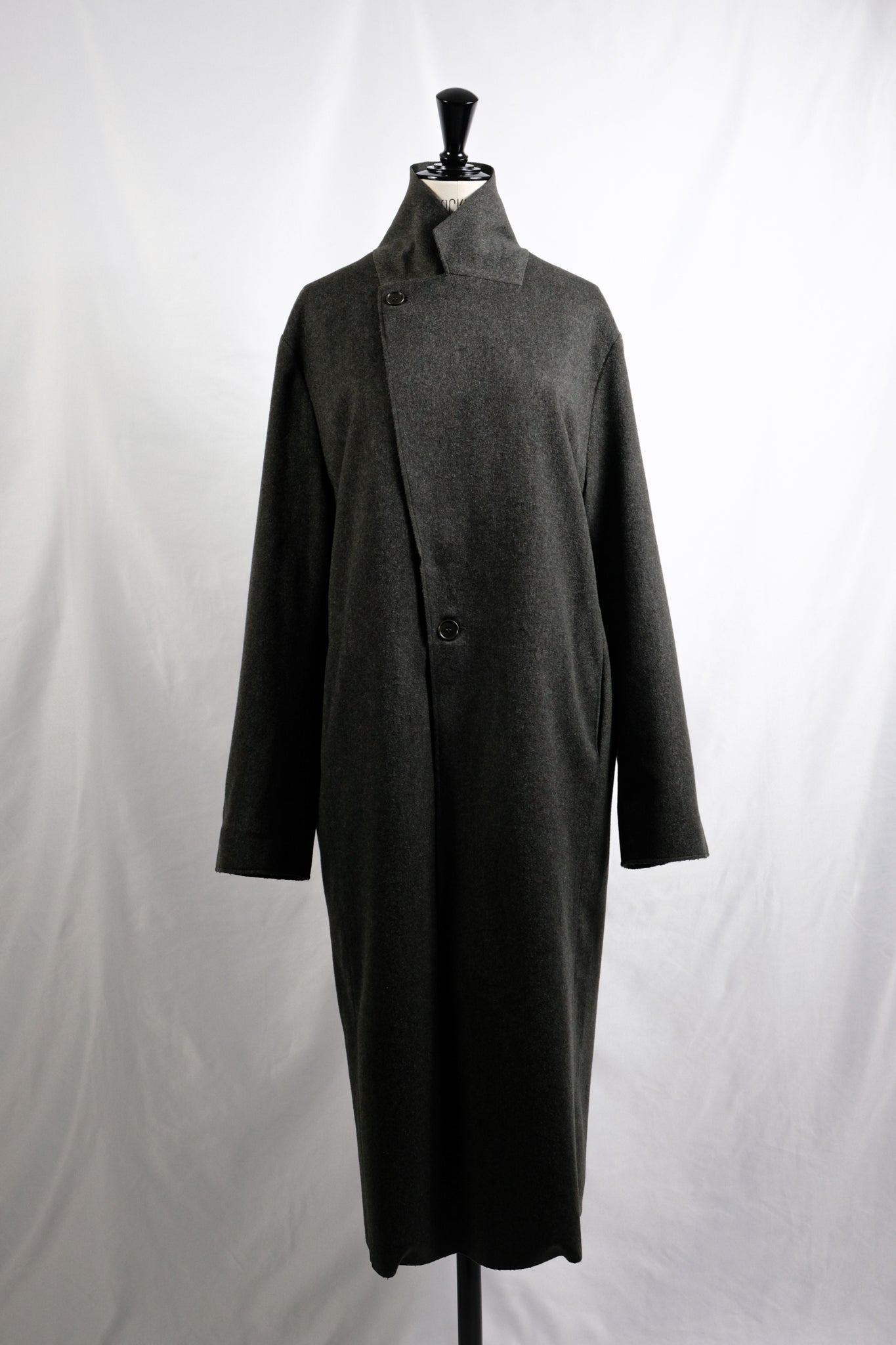 GABRIELA COLL GARMENTS – LOCALERS