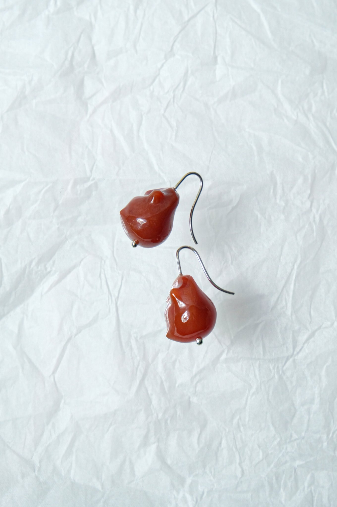 R.ALAGAN "DISTORTED STONE EARRINGS / RED AGATE (LIMITED ITEM) "