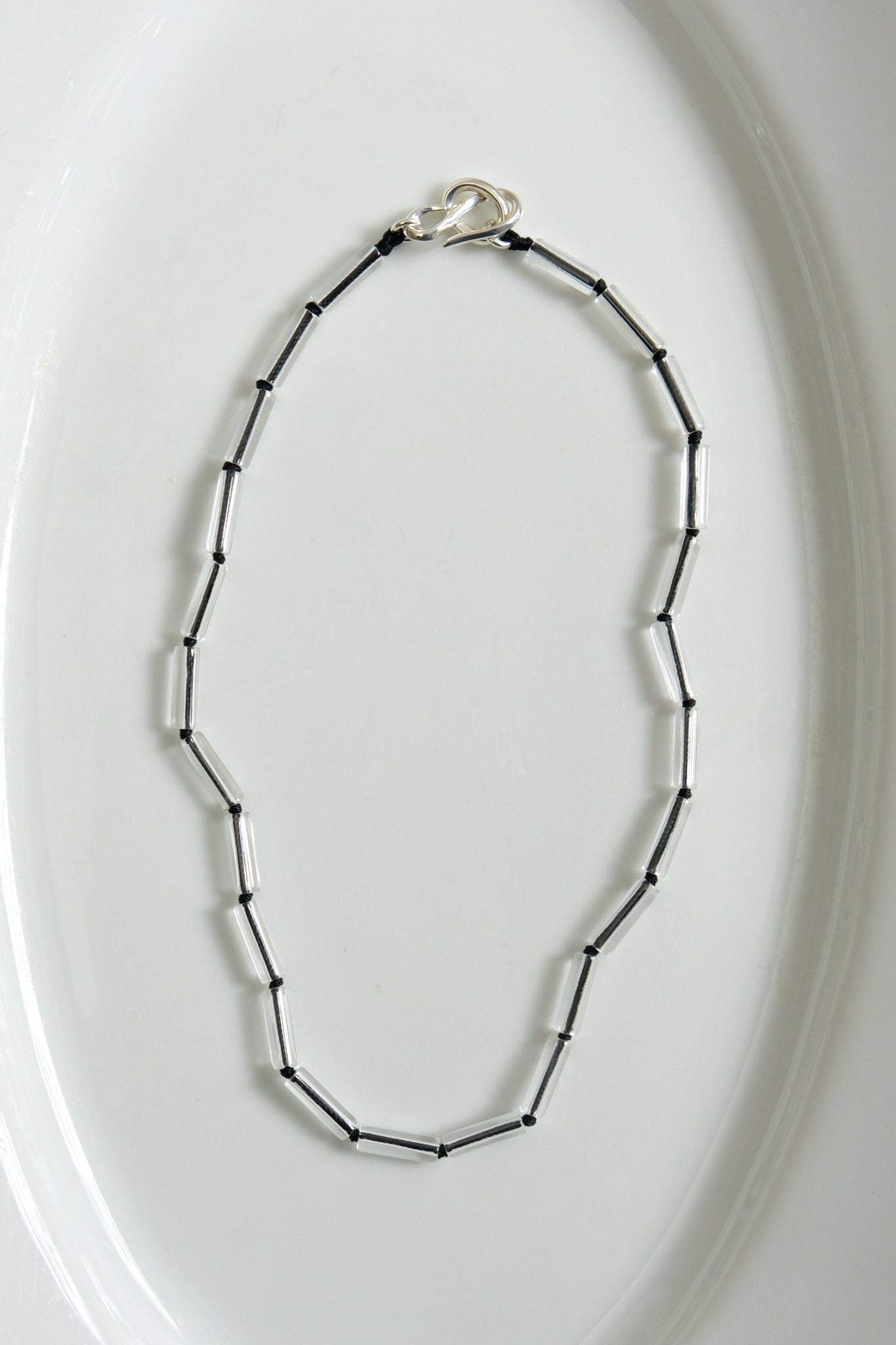 R.ALAGAN "SMALL TUBE CRYSTAL NECKLACE / CRYSTAL (LIMITED ITEM) "