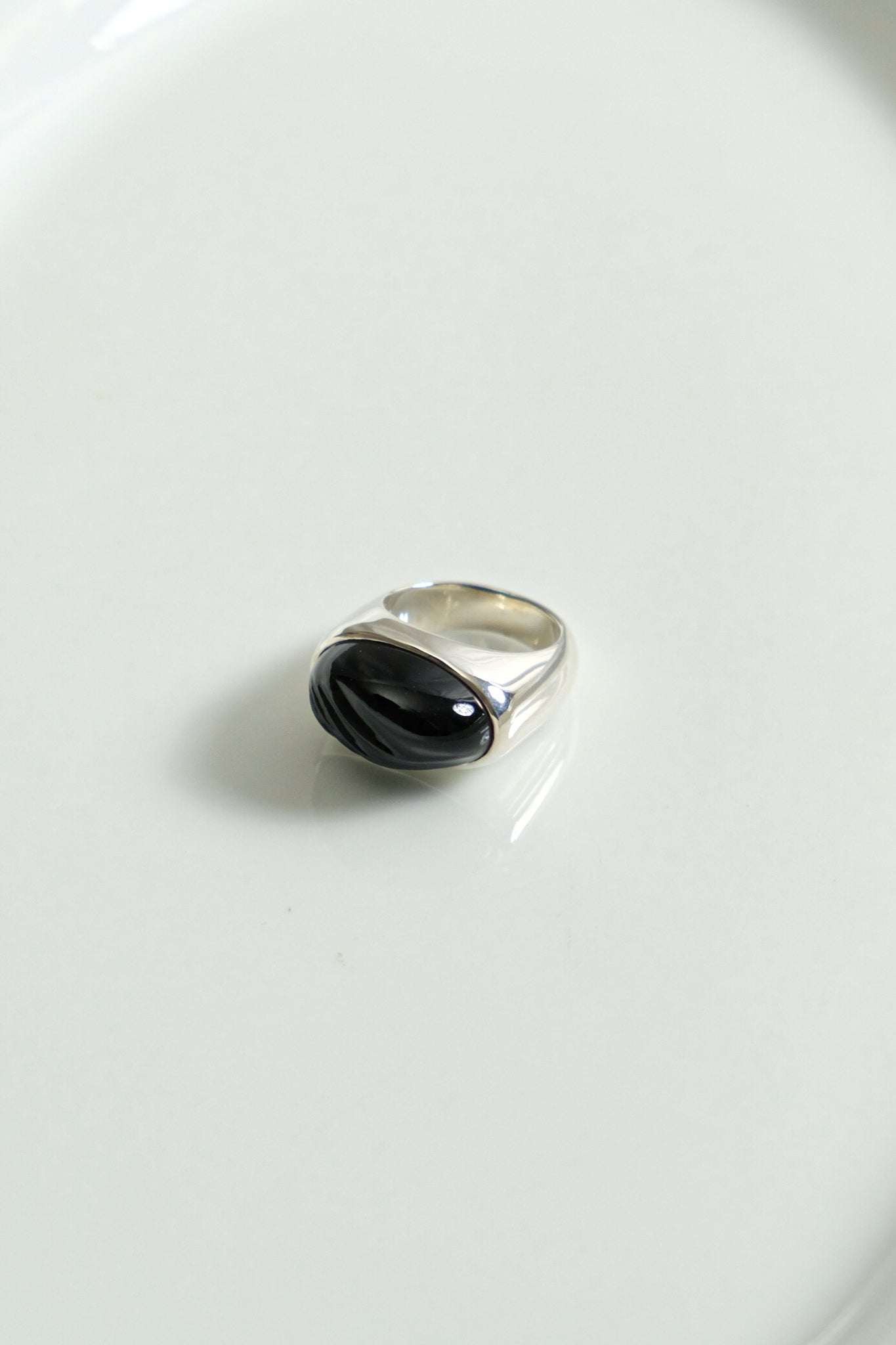 R.ALAGAN "QUIETUDE RING / OBSIDIAN (LIMITED ITEM)"