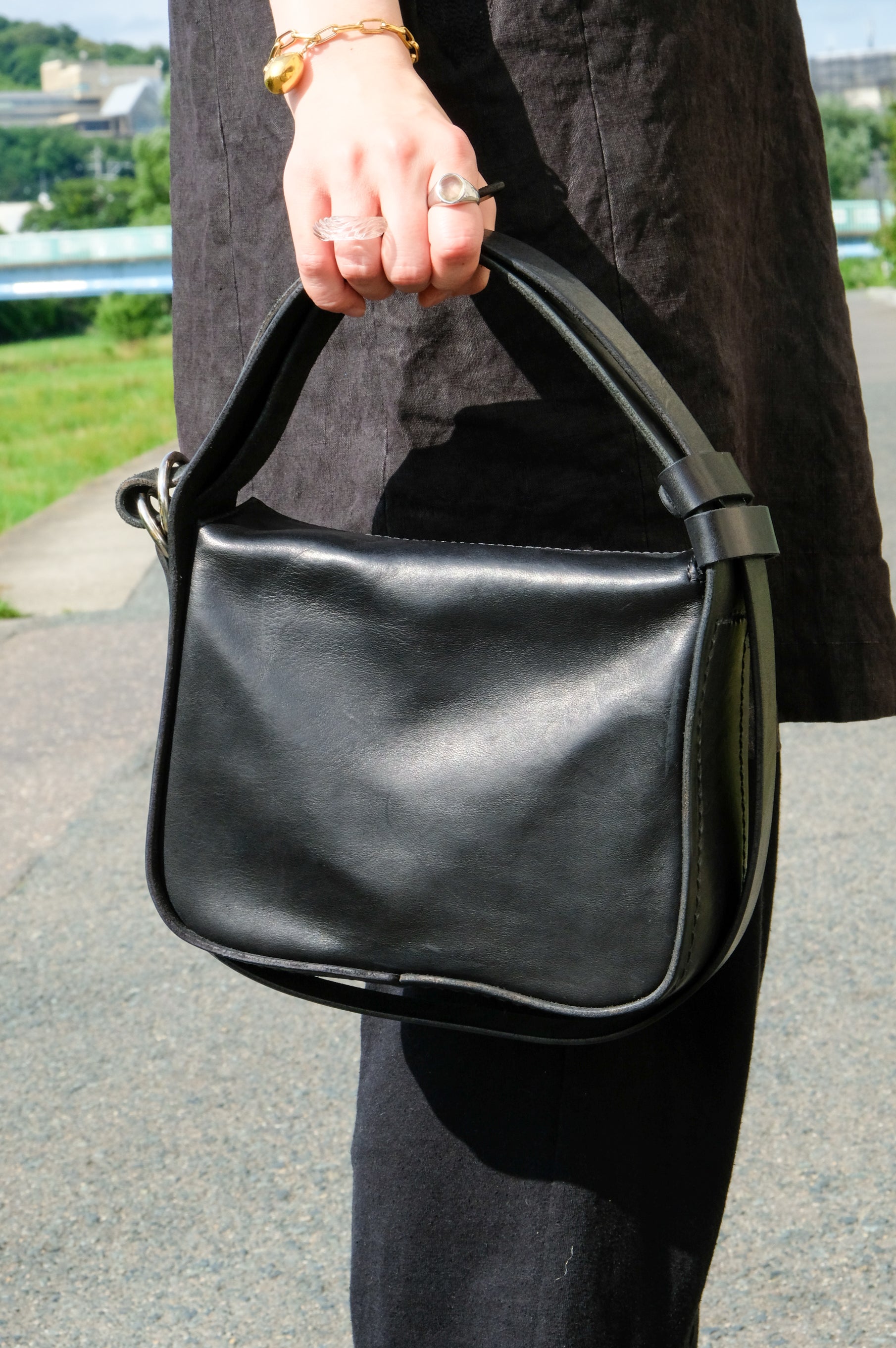 GUIDI ”UNISEX SMALL HANDLE BAG / HORSE FULL GRAIN