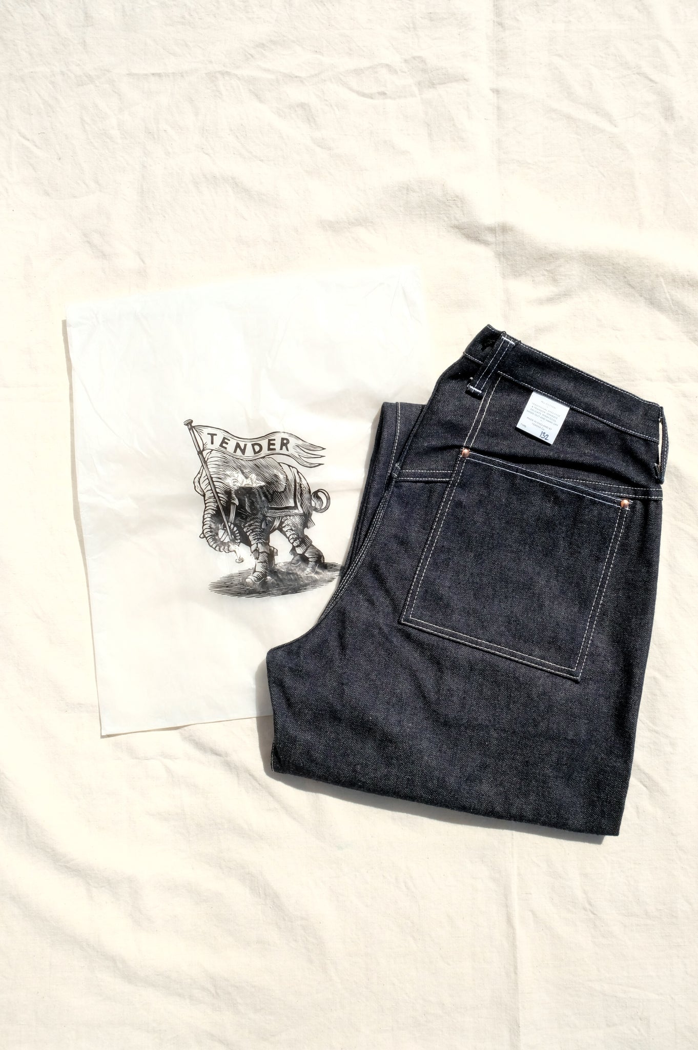 TENDER Co. "TYPE132 WIDE JEANS/RINSE"