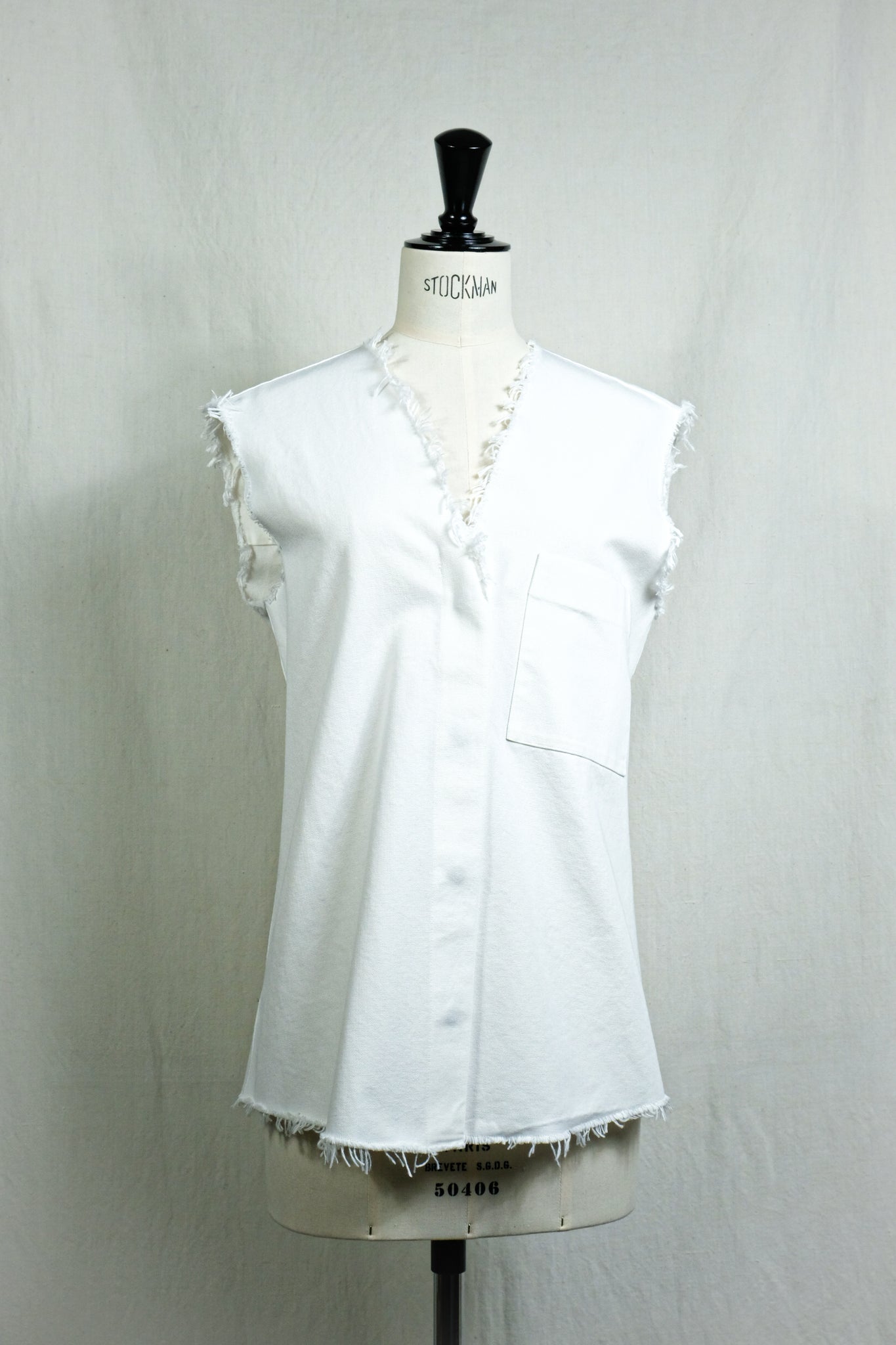 Gabriela Coll Garments "NO.74 CANVAS SLEEVELESS SHIRT / WHITE"