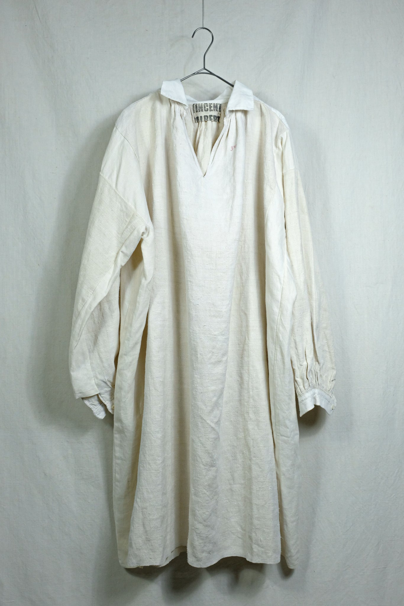 VINCENT JALBERT "ANTIQUE SHIRT ENLARGE / NATURAL"