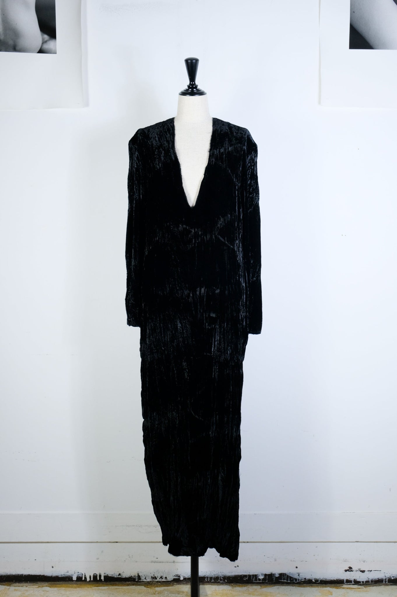 Gabriela Coll Garments "NO.125 CRUSHED VELVET LONGSLEEVE DRESS / BLACK"