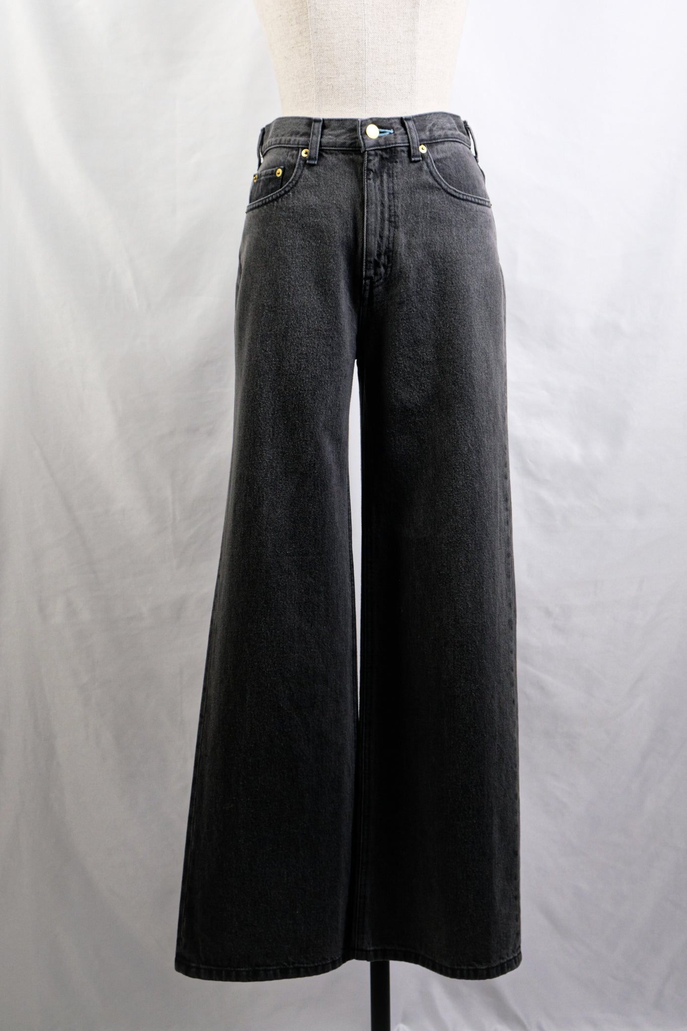 Tu es mon Tresor "THE AQUAMARINE JEAN / SOLID BLACK 3YEAR"