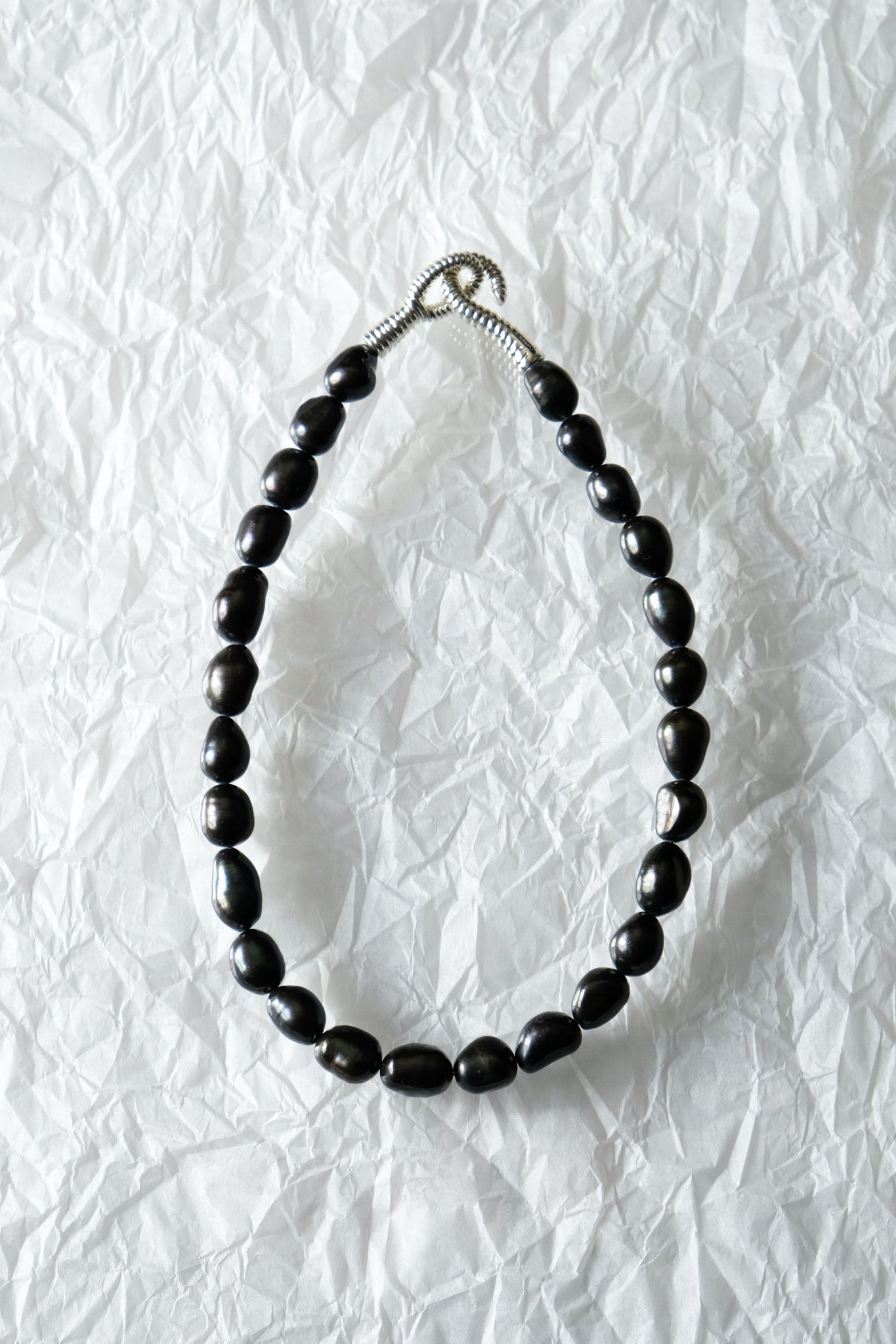 R.ALAGAN "CHARCOAL SHORT PEARL NECKLACE(LIMITED ITEM)"