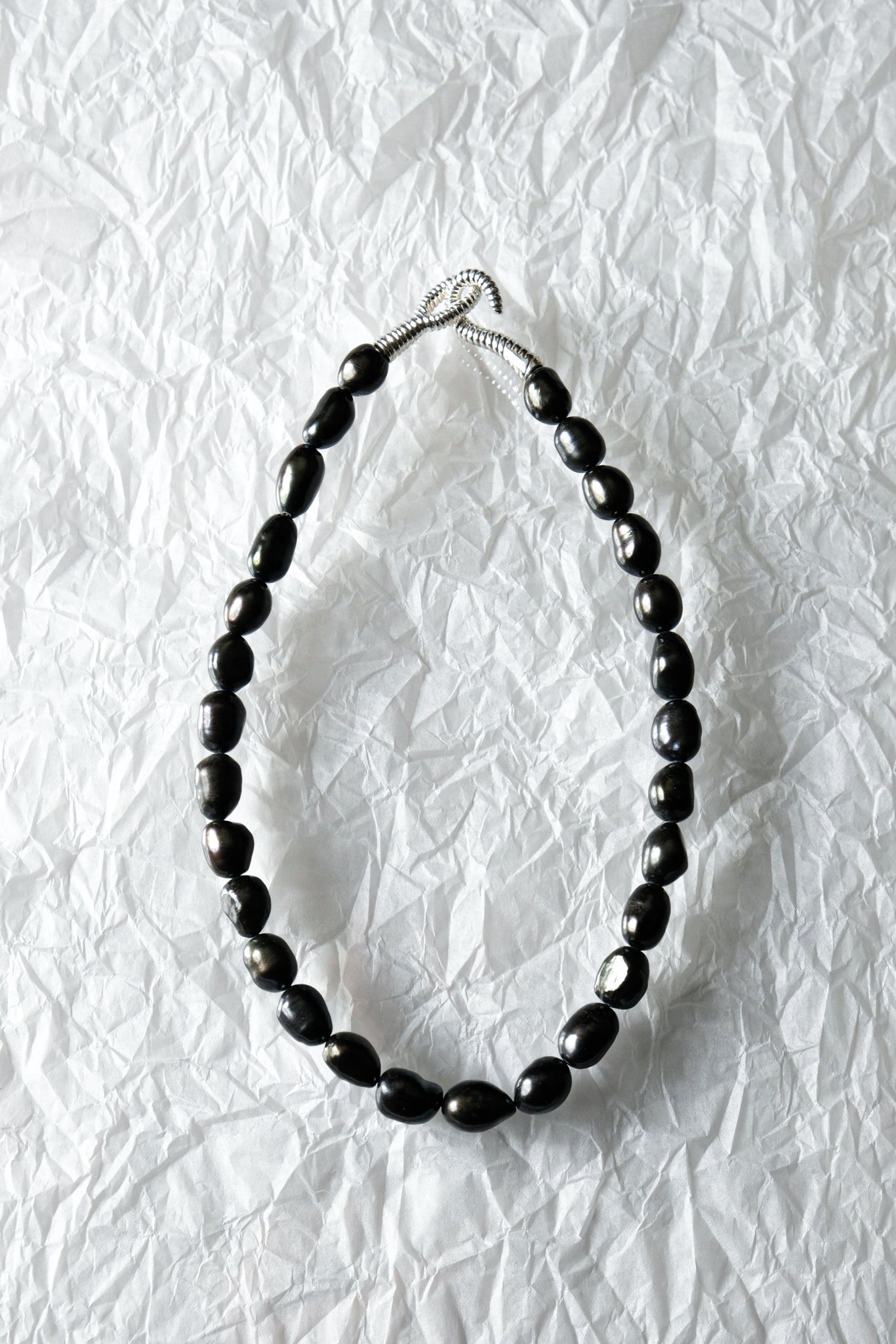 R.ALAGAN "CHARCOAL MEDIUM PEARL NECKLACE(LIMITED ITEM)"