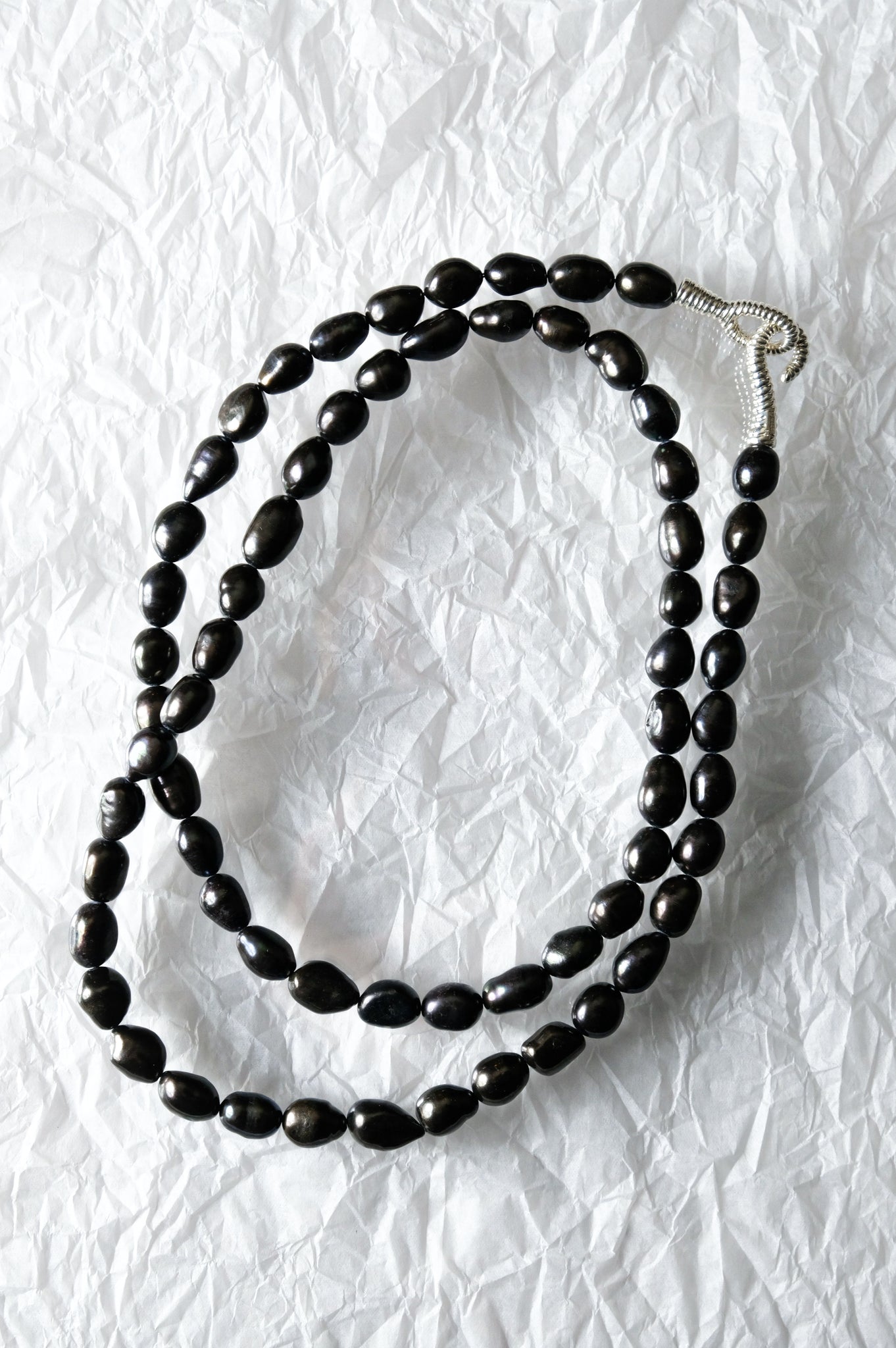 R.ALAGAN "CHARCOAL LONG PEARL NECKLACE(LIMITED ITEM)"
