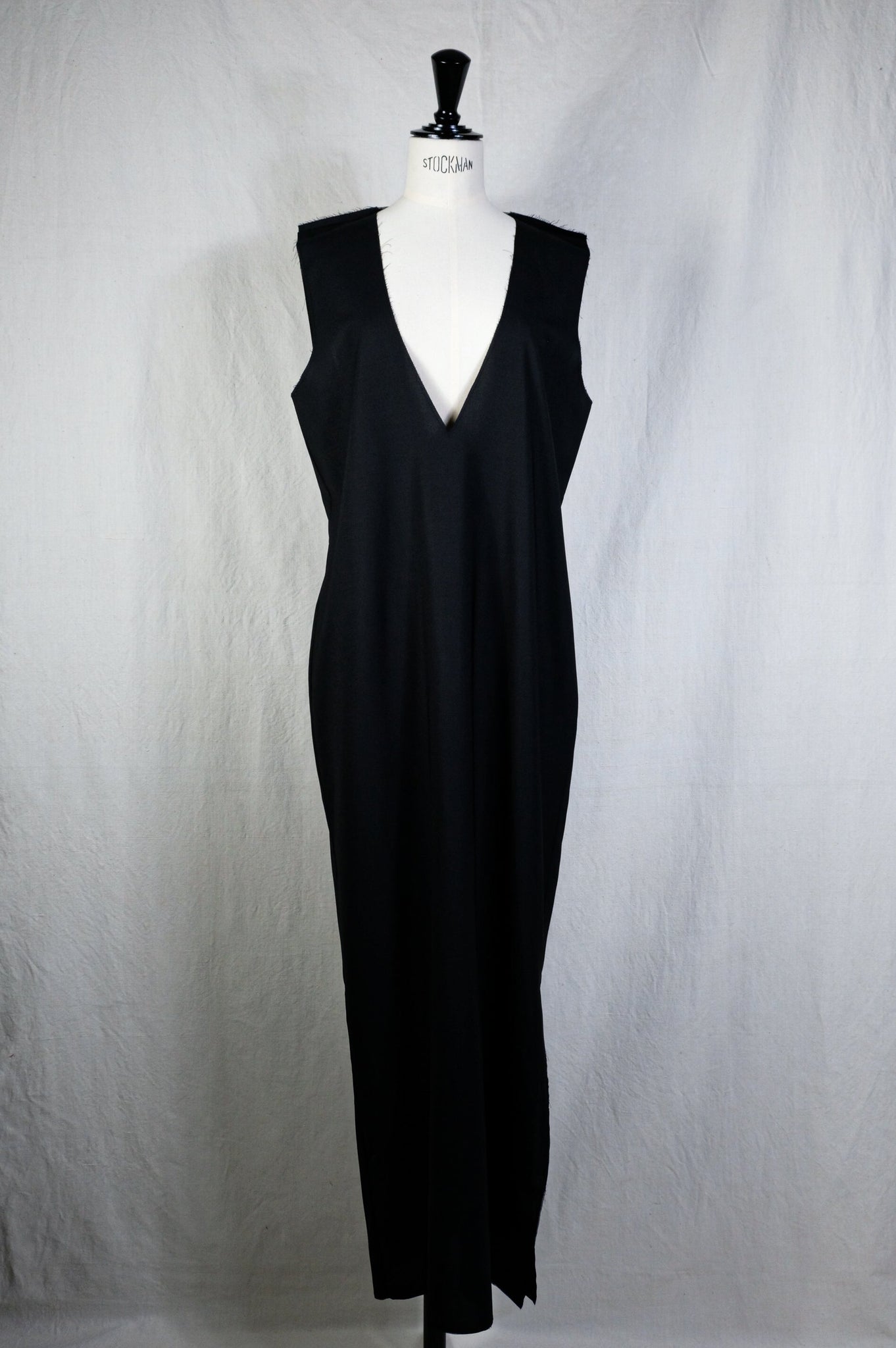 Gabriela Coll Garments "NO.61 LORO PIANA FINE WOOL V-NECK DRESS/BLACK"