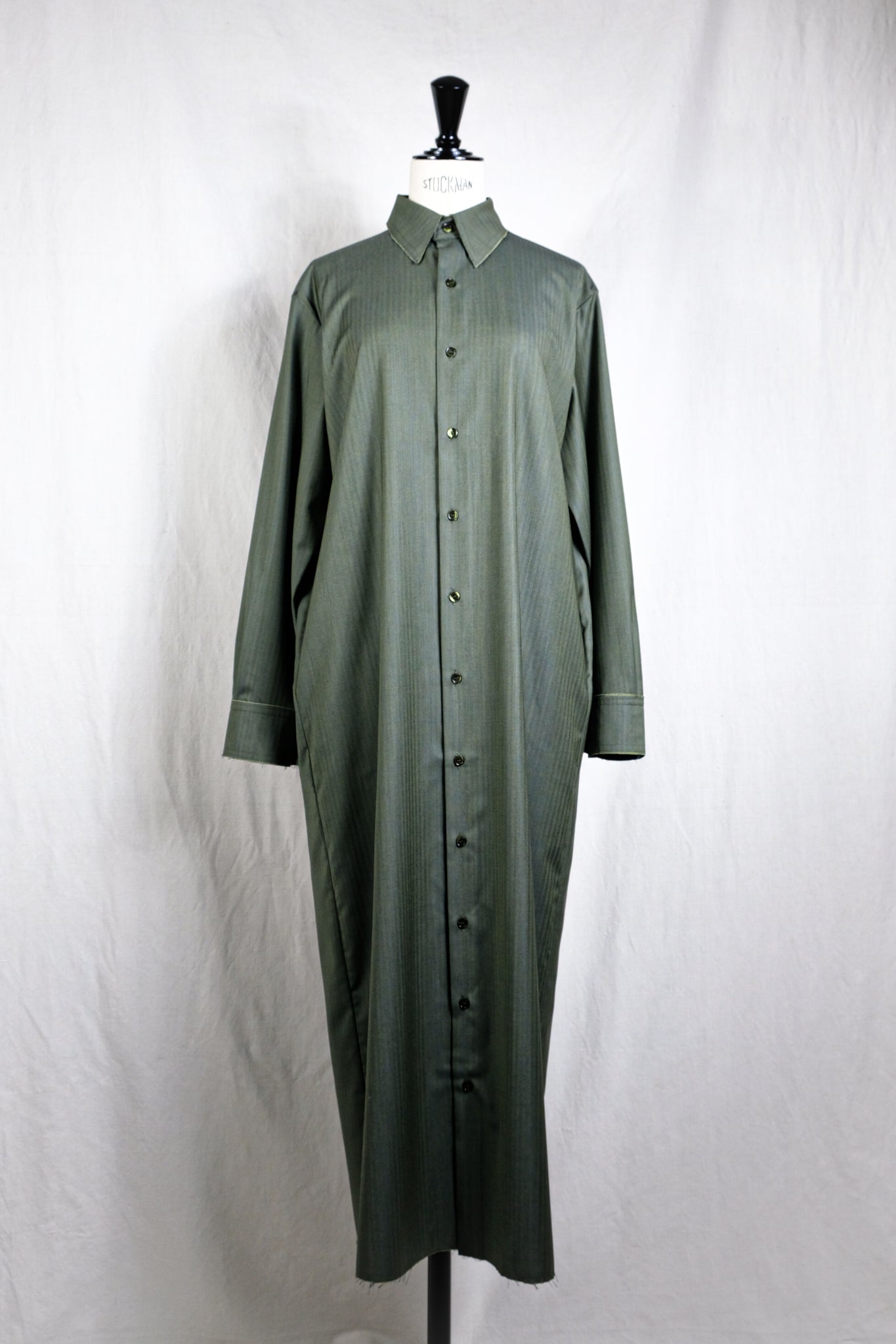 GABRIELA COLL GARMENTS "NO.291 FINE WOOL LONGSLEEVE LONG SHIRT / GREEN HERRINGBONE"