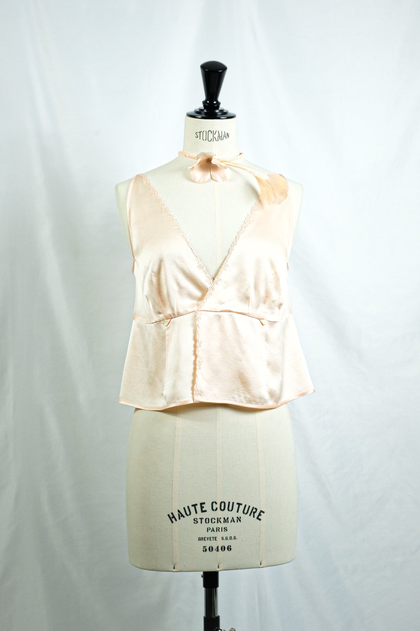 FUMIKA_UCHIDA "SILK SATIN CAMISOLE / CORAL"