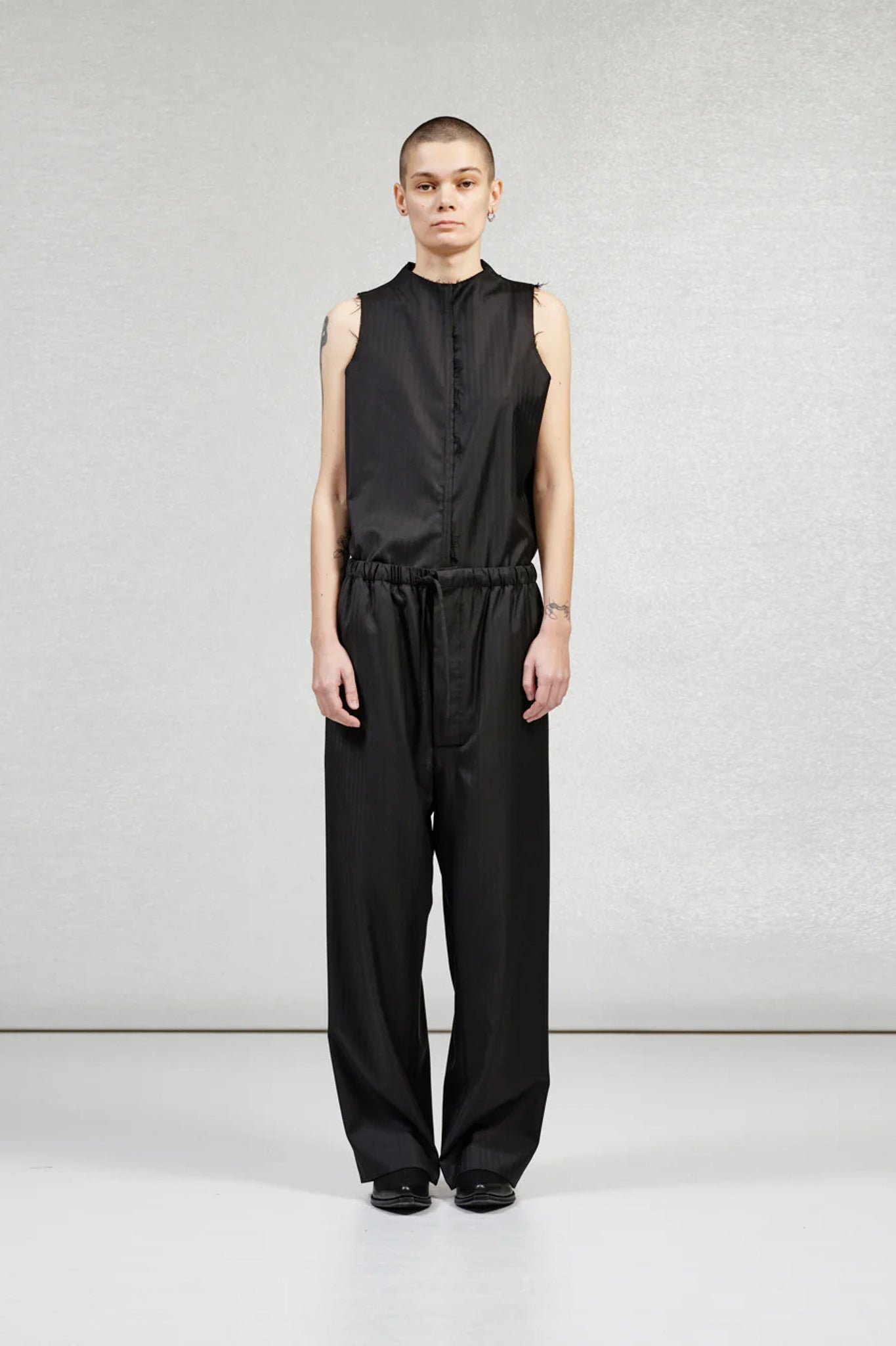 GABRIELA COLL GARMENTS "NO.288 FINE WOOL DRAWSTRING TROUSERS / BLACK HERRINGBONE"