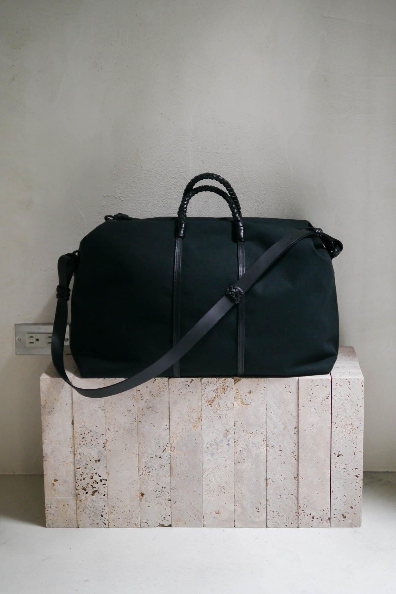 KAMARO'AN "WOVEN DUFFEL BAG 45"