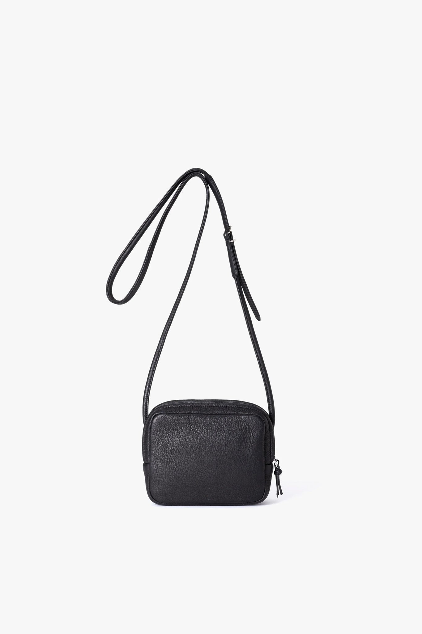 Aeta "DA108  SQUARE SHOULDER / BLACK"