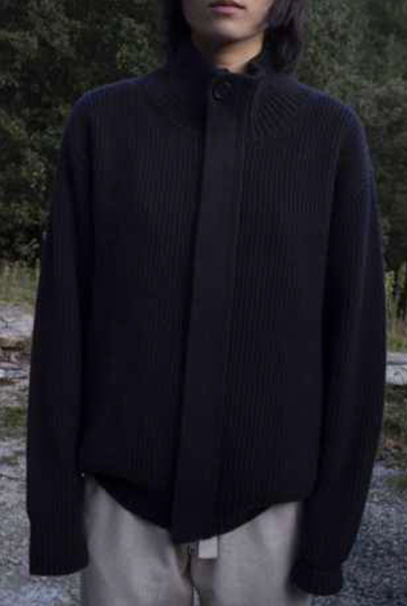 seya. "CLOUD KNIT BLOUSON / EBONY BLACK"