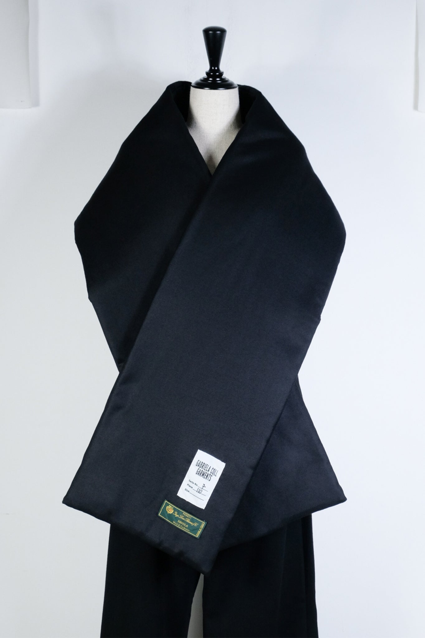 Gabriela Coll Garments "NO.110 LORO PIANA WOOL PADDED SCARF / BLACK"