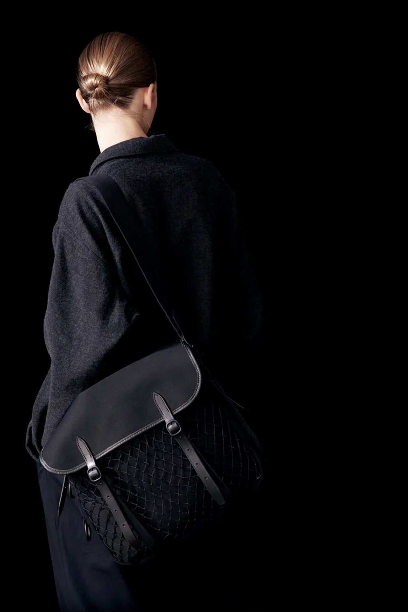 ブレディ Brady メッセンジャーバッグ イングランド製 黒 大容量 チャーム Brady - BLACK EDITION