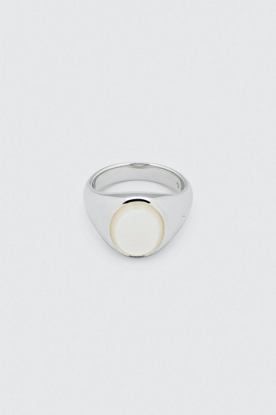 TOM WOOD "Lizzie Ring White Mother of Pearl"