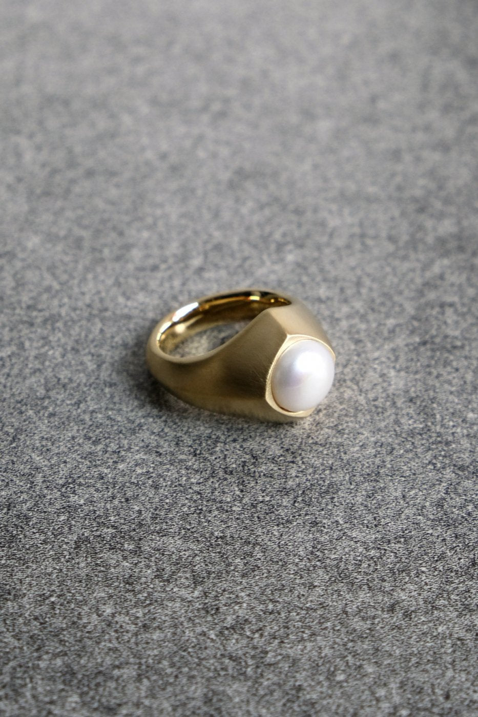 アクセサリー R.ALAGAN \"LAMP PEARL RING\" 楽天市場】【中古】R.ALAGAN｜ララガン A-94 LAMP PEARL RING