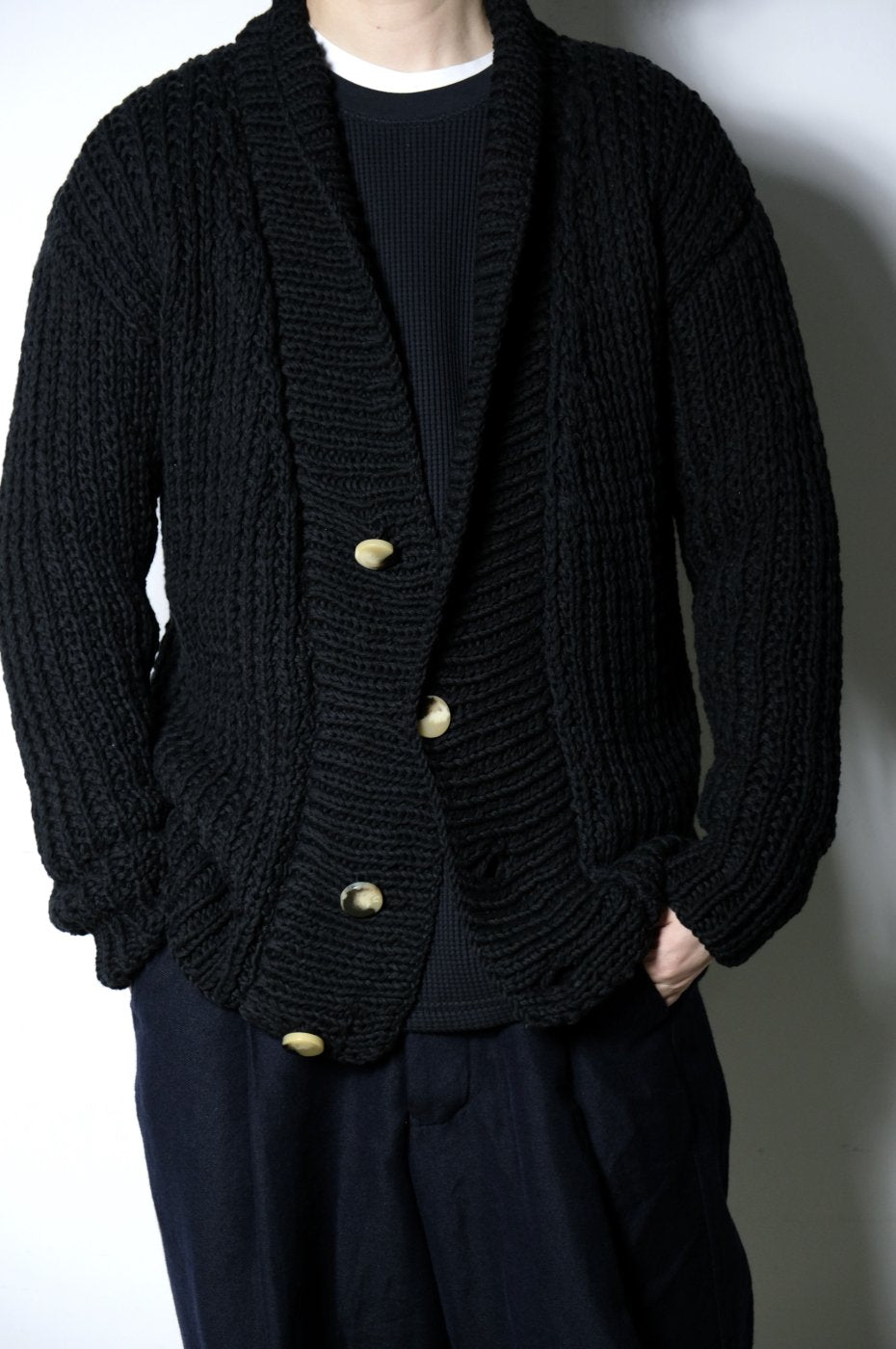 【50%OFF】MAYDI "CARDIGAN ENERGIA HAND KNITTED / BLACK"