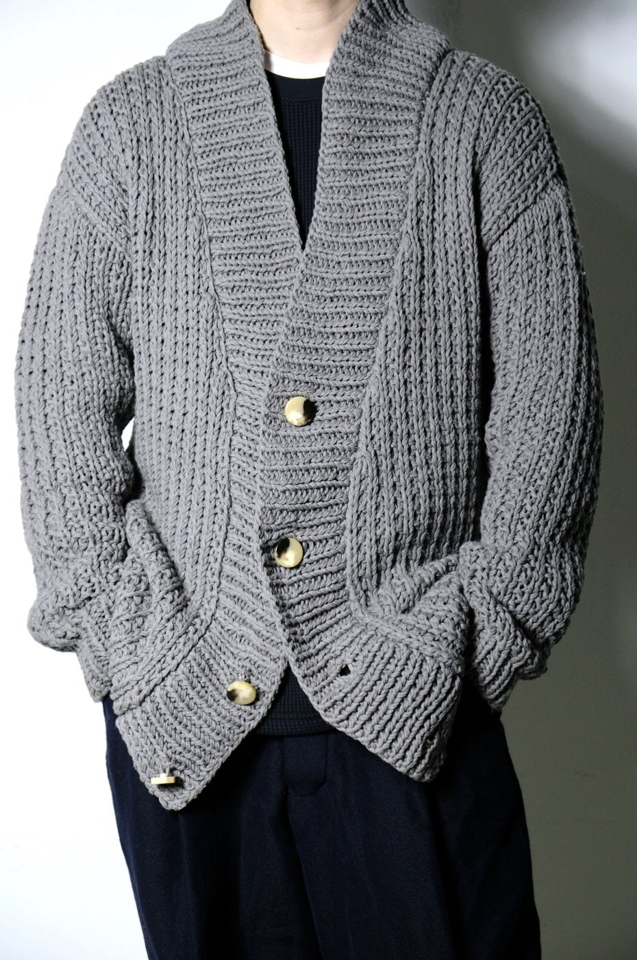 【50%OFF】MAYDI "CARDIGAN ENERGIA HAND KNITTED / CEMENT GREY"