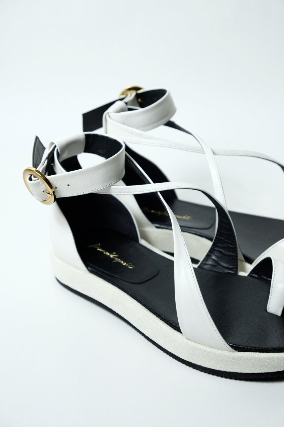 【Mame Kurogouchi】Curved Line Ankle Strap Sandals Sandals】Mame Kurogouchi 22SS Curved Line Ankle Leather Flat