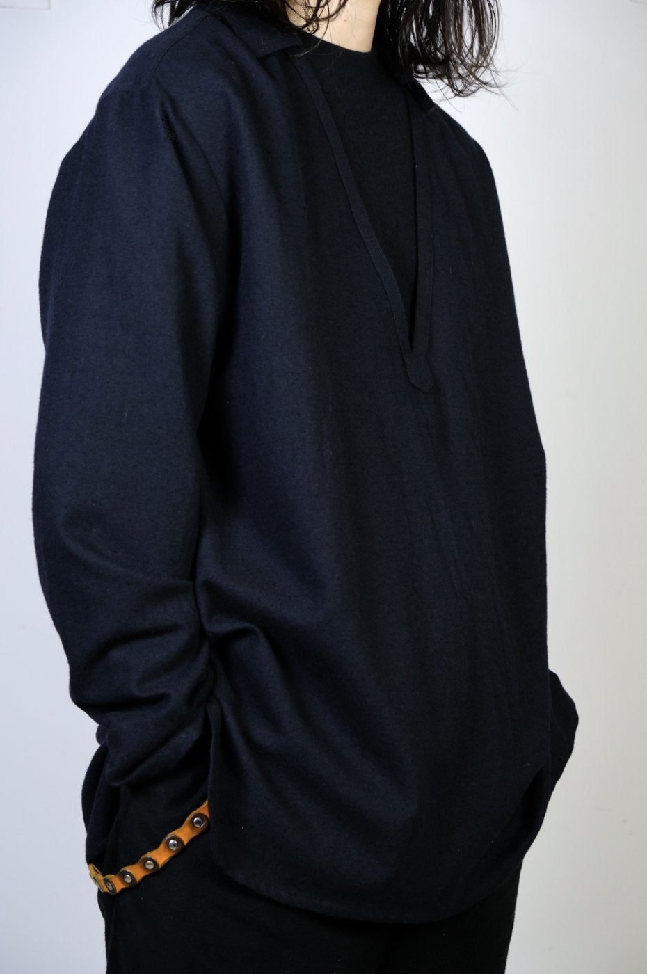 トップス DE BONNE FACTURE BLOUZA OVERSHIRT 171442058_o4_930x.jpg?v=1678591167