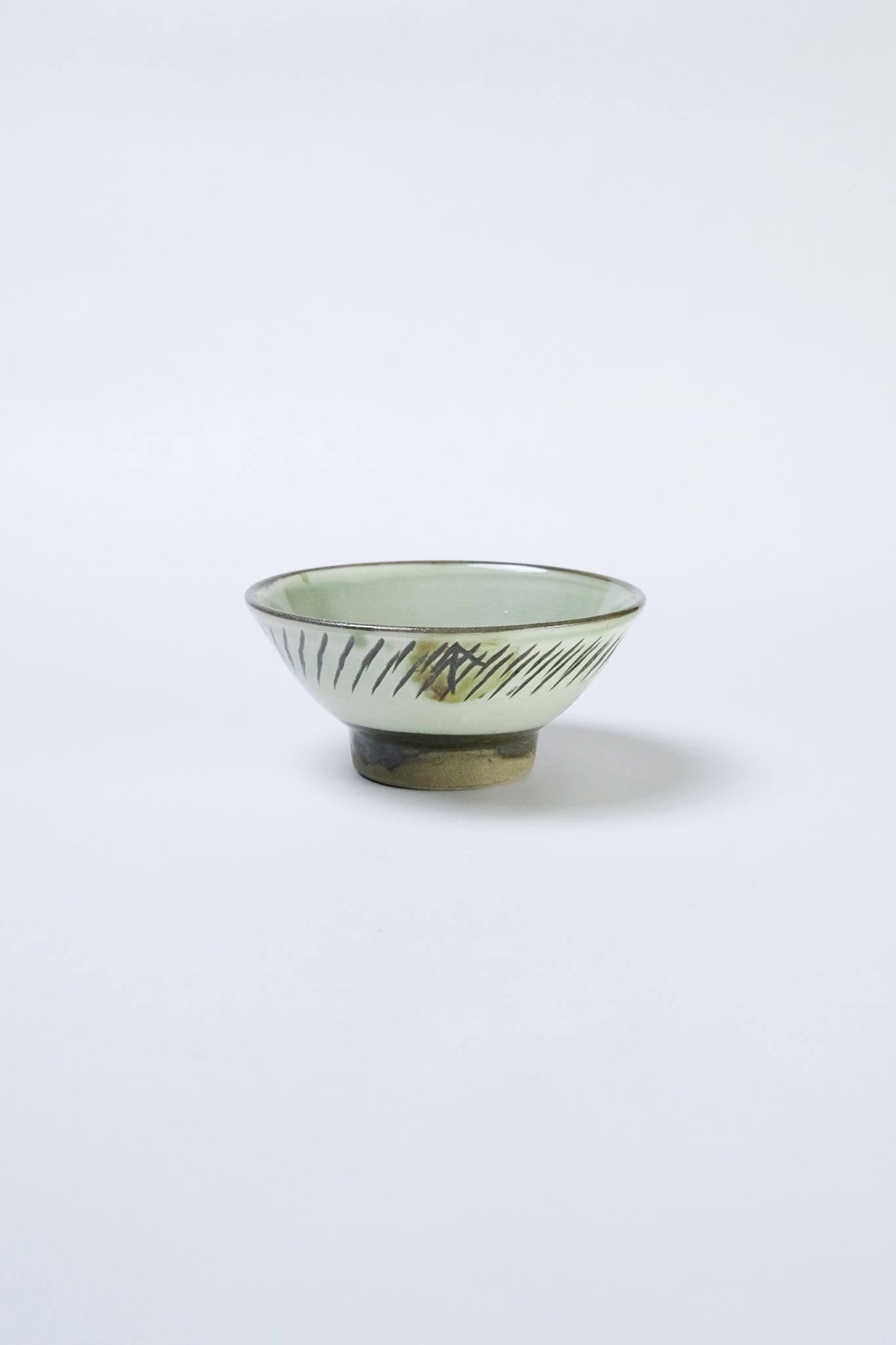 NOMA t.d."Small Bowl by Onta  / 矢印(↑→↓←)"