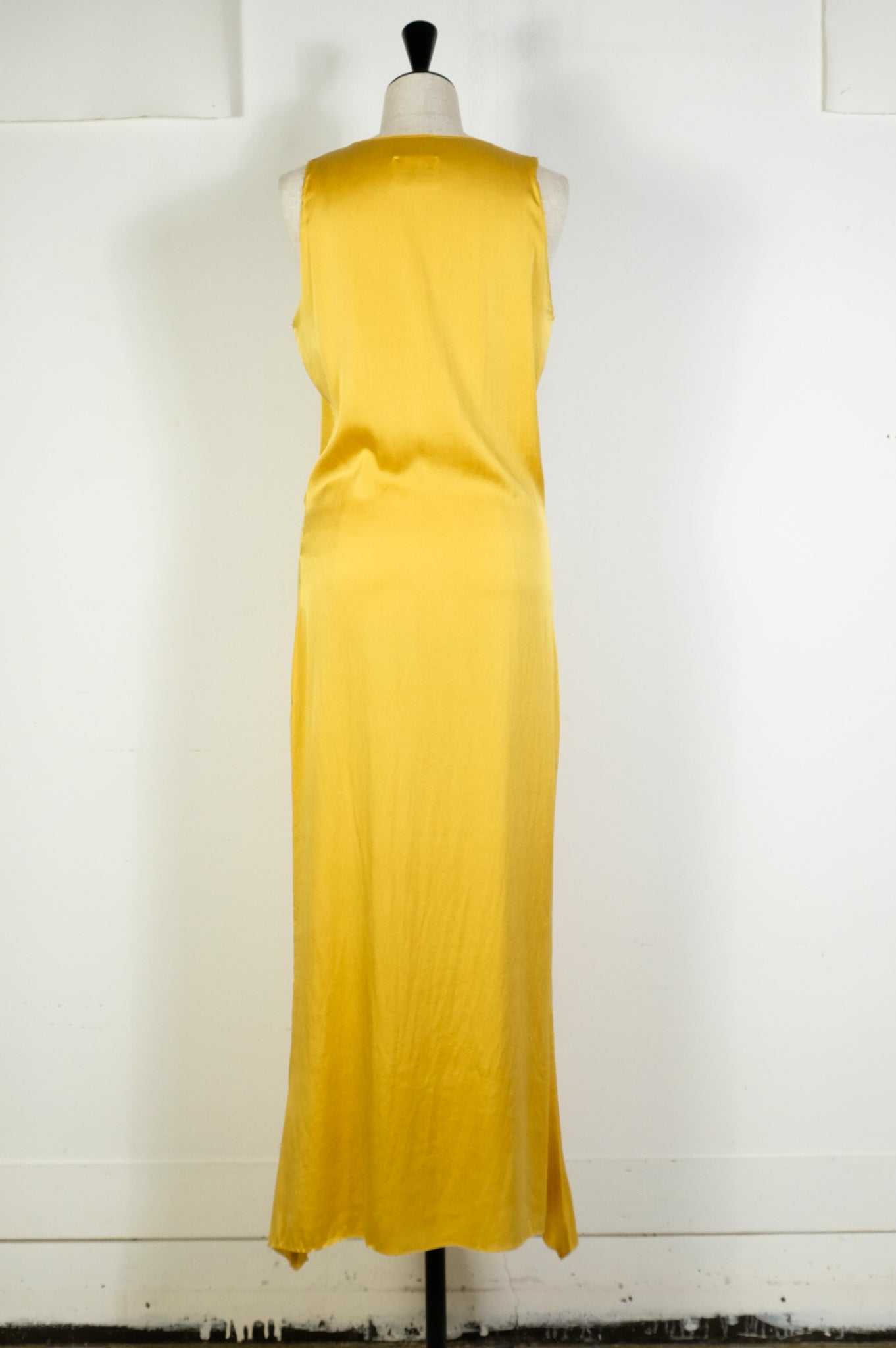 cache yellow silk dress Gabriela Collar Garments 