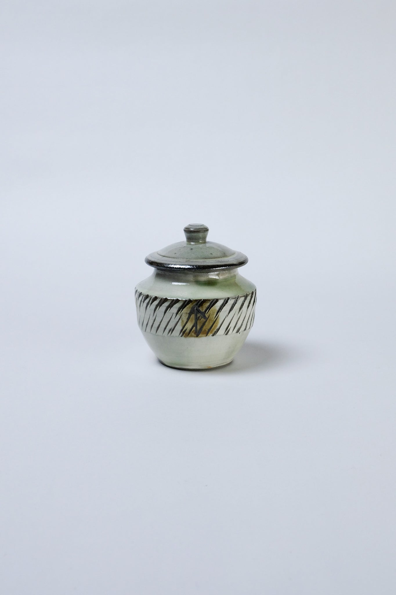 NOMA t.d."Small Pot by Onta / 矢印(↑→↓←)"